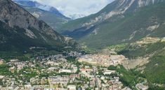 Cyclisme et moto autour de Briançon : comment conquérir les cols mythiques de l’été ?